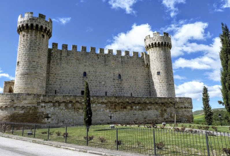 Castillo de Olmillos de Sasamón, Spain